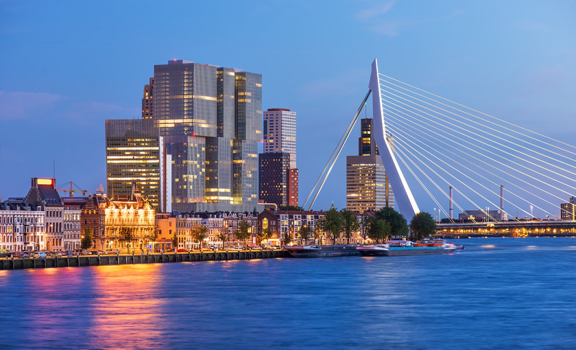 De Erasmusbrug in Rotterdam