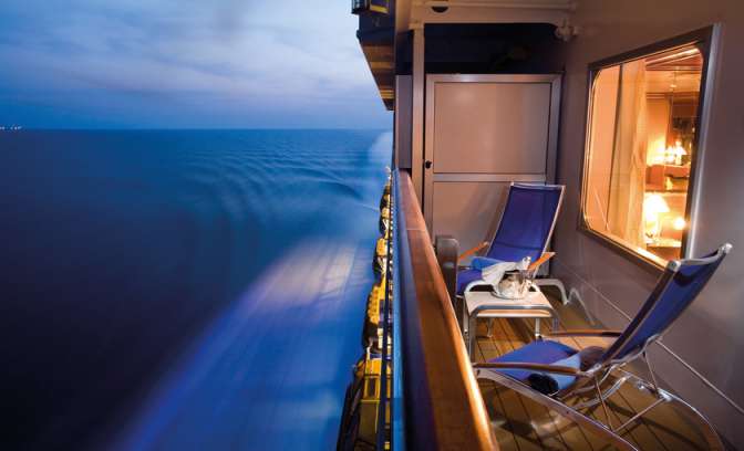 Hut met balkon van cruiseschip Costa Pacifica 