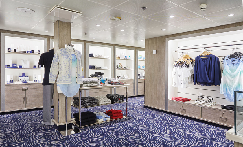 Winkel met kleren van cruiseschip Silversea Explorer