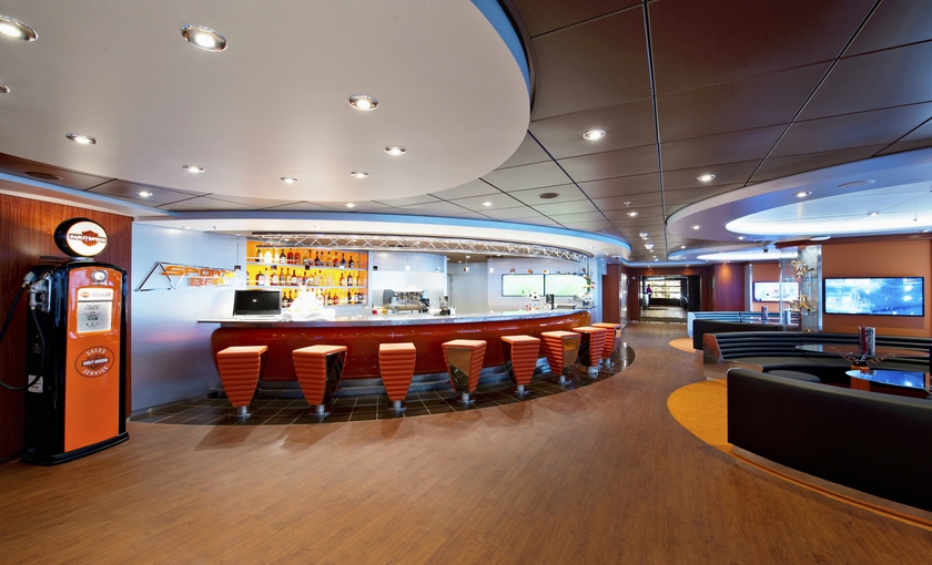 Een sport bar aan boord van de MSC Divina