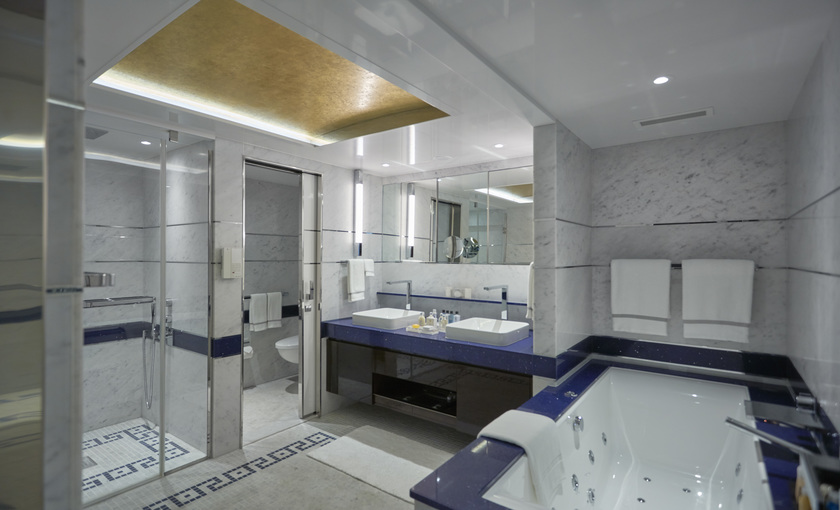 De badkamer van de Regent Suite