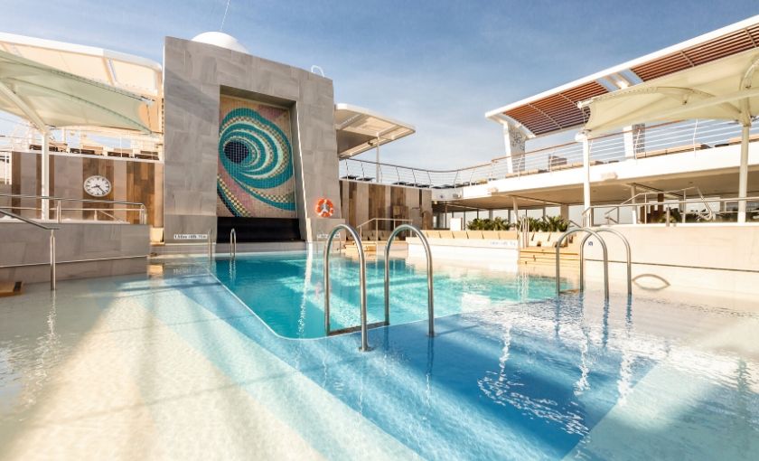 Zwembad Mein Schiff 6